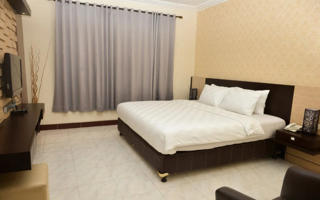 Hotel 88 Diponegoro