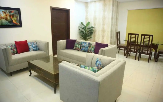 Gulberg Suites