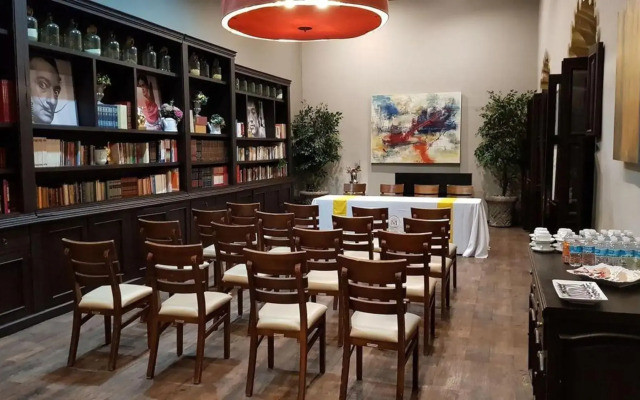 Mesón de Santa Rosa Luxury Hotel