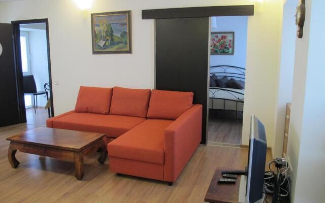Nida Purvynės 51 apartamentai