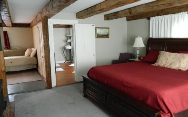 1810 House Bed & Breakfast