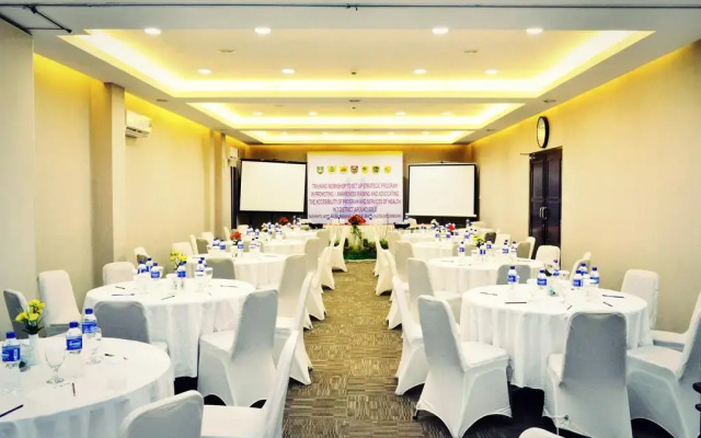 Lampion Hotel Solo