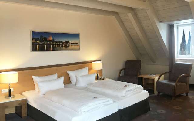 Sorat Insel-Hotel Regensburg