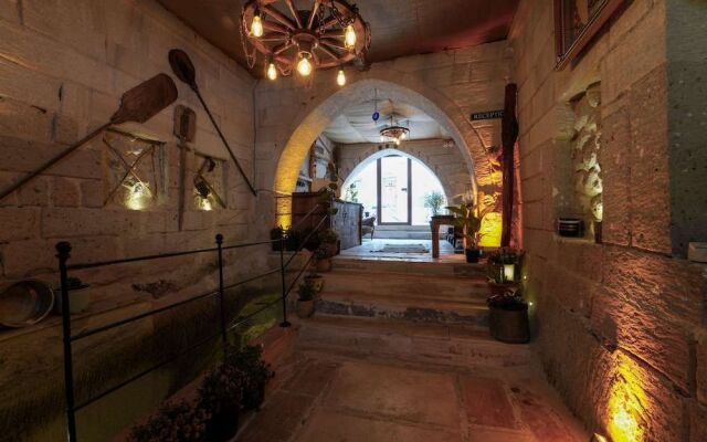 My Cave Suites