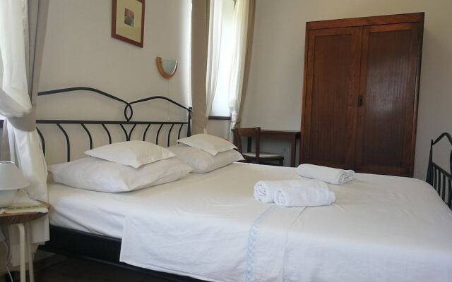 Appartment House Peresiji