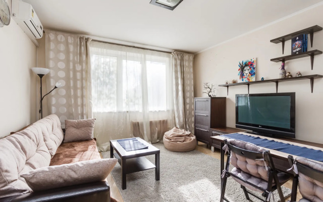 Home Like on Govorova Street 32