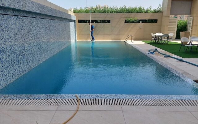 White luxury Suite hotel