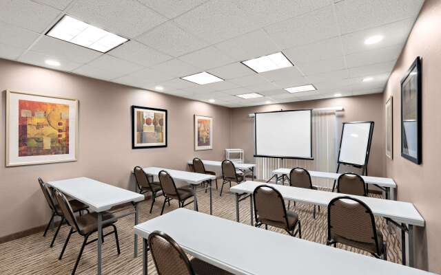 Comfort Suites Vacaville-Napa Valley Area