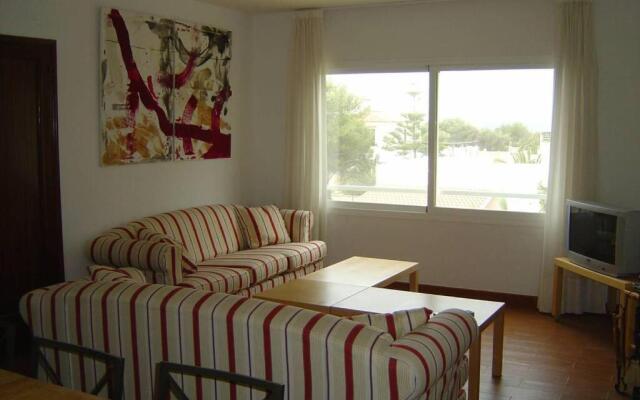 Villa with pool, 200m from beach