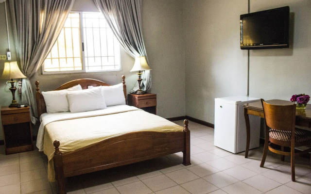 Embassy Suites Hotels & Restaurant