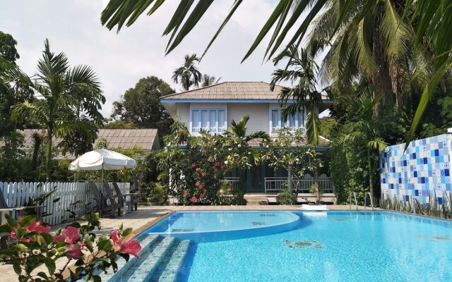 Baan Takarkard