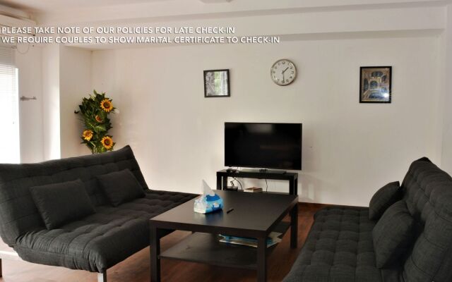 ZEN Rooms Puri Indah Syariah