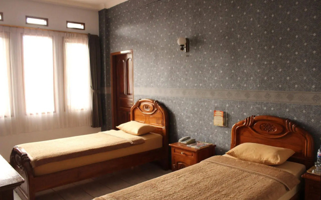 Lingga Hotel