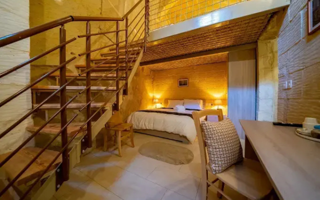 Ta' Pinu B&B