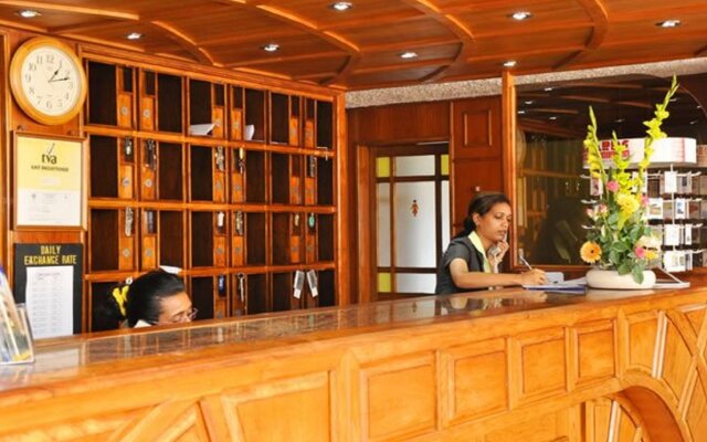 Gold Crest Hotel