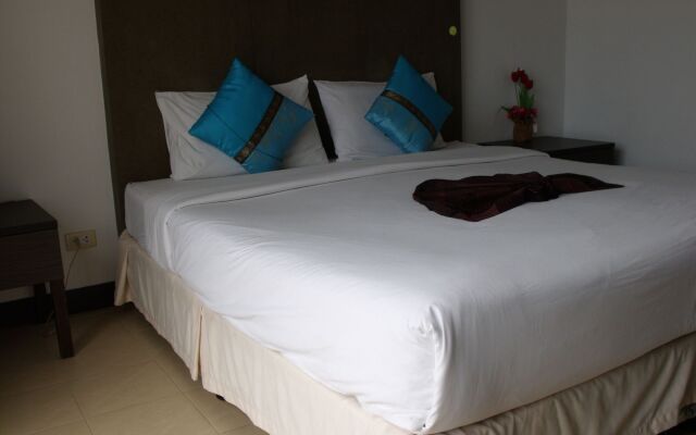 BGW Phuket - Hostel