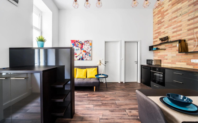 NEW DOB 53-4 CENTER Apartment