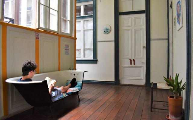 Maki Hostel Valparaiso