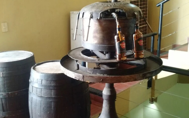 Hostal Aptofive