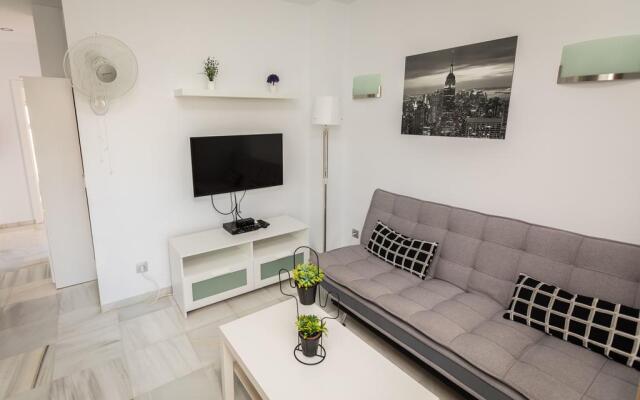 Apartamentos Turísticos Las Rosas de Capistrano