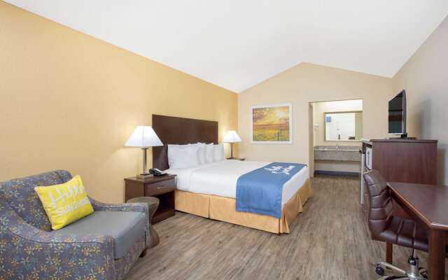 Days Inn by Wyndham Lake City