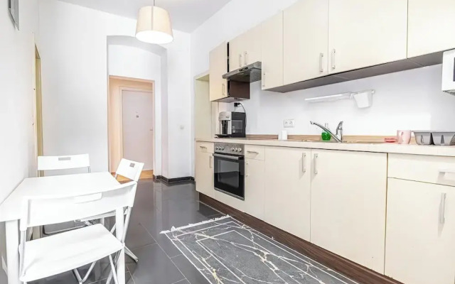Cozy Room Near U6 Dresdner Subway Line