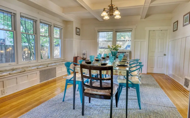 Walker’s Delight on Queen Anne