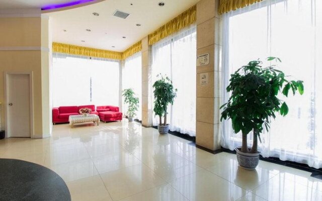 Home Inn Zhenping Road Railway Station