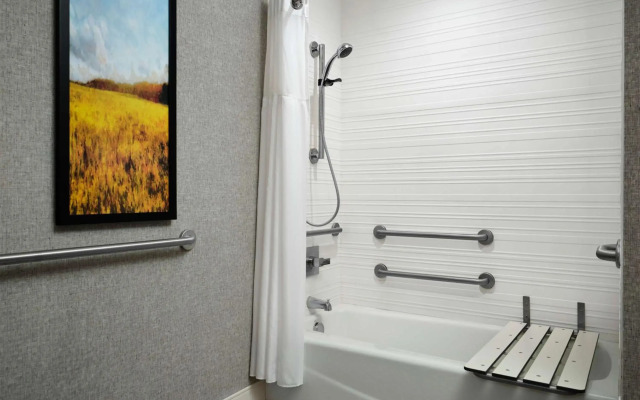 Hotel Centro Sonoma Wine Country, Tapestry Collection Hilton