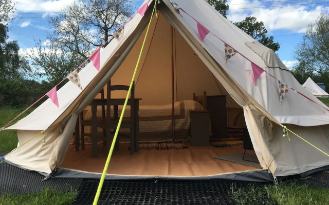 Glamping at The Homestead - Ensuite Bell Tent