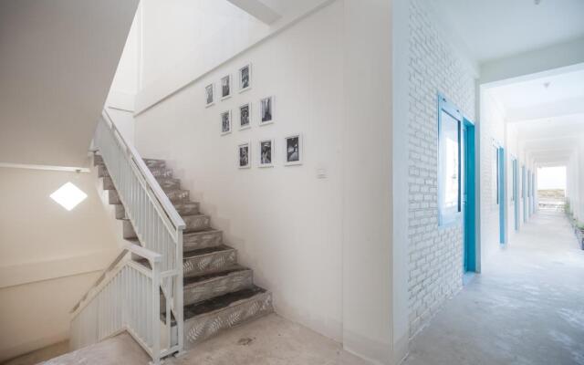 Paras Paros Marina Lodge