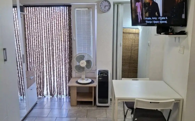 Apartments Boris Donji Karin