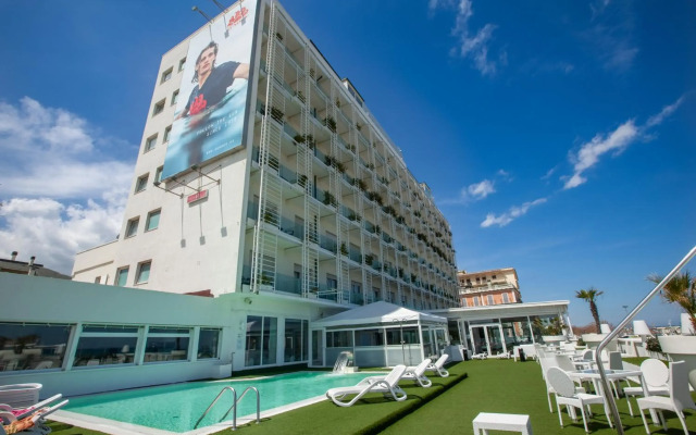 Hotel Mediterraneo