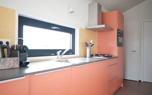 Modern Lodge Near sea at Just 500m
