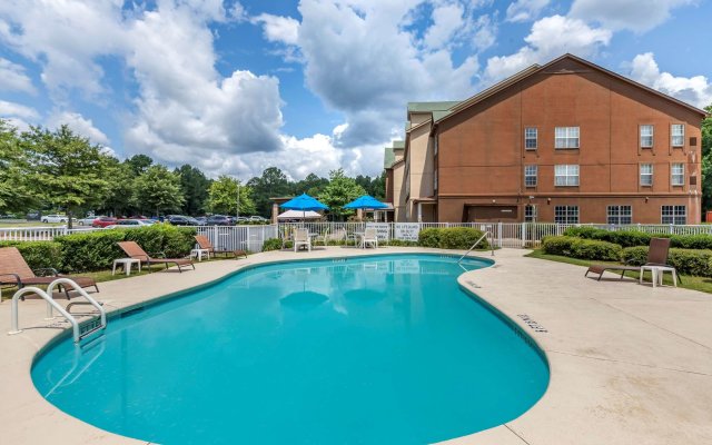 Country Inn & Suites by Radisson, Aiken, SC