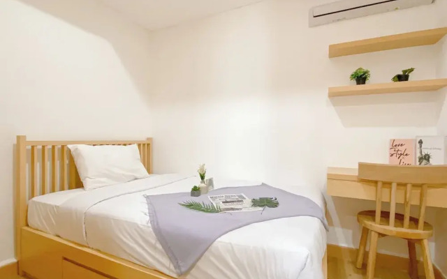 Simple 3Br At Pollux Chadstone Apartment