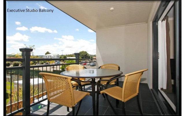 Aotea Motor Lodge