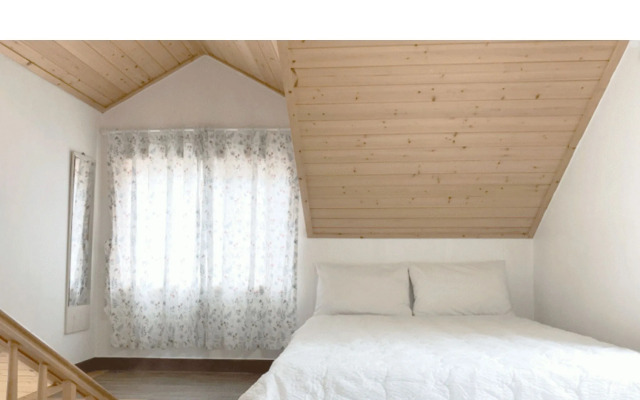 Yangyang Pinot Tree Pension