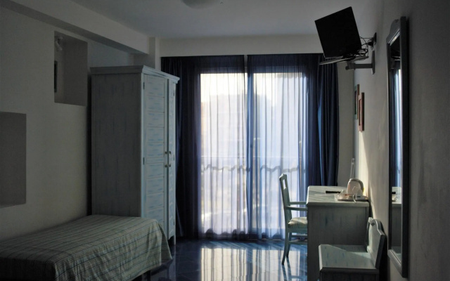 Blue Moon Hotel