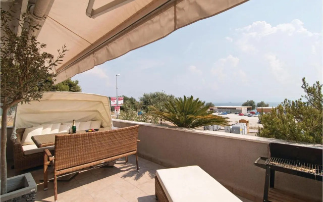 Apartment Split with Sea View 04