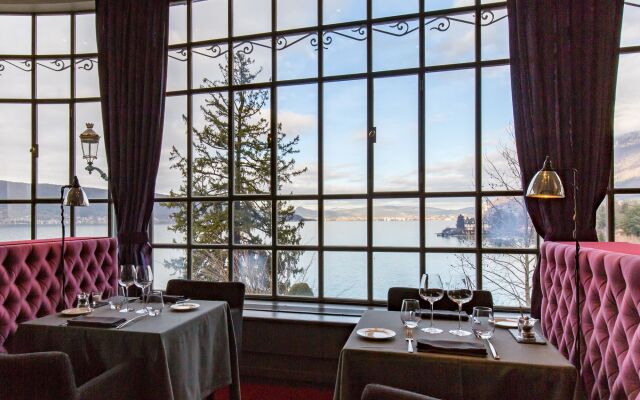 Le Palace De Menthon