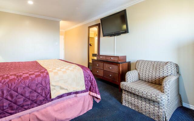 Queencity Inn