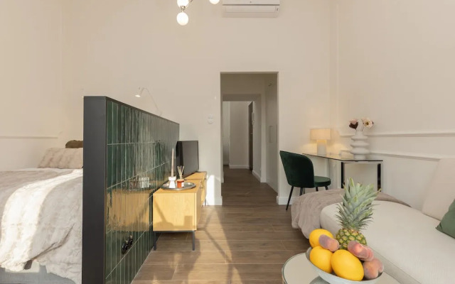 Studio Narutowicza 38 by Renters