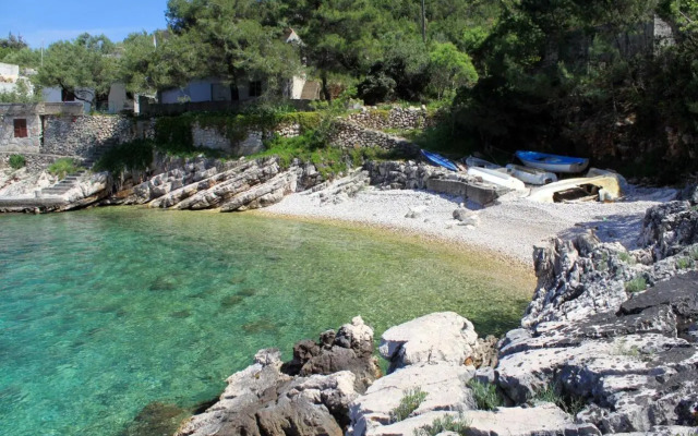 Seaside secluded apartments Cove Pobij, Hvar - 7506