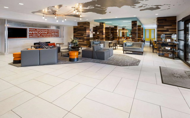 La Quinta Inn & Suites by Wyndham Atlanta Airport North