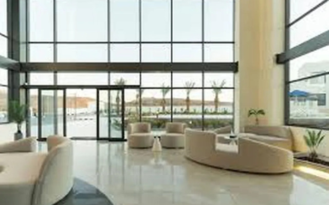 Diamond Palm Hotel & Resort