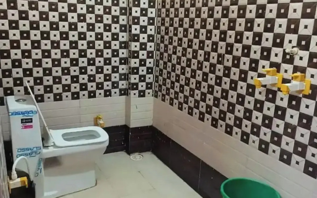 Hotel Gayatri palace Vrindavan