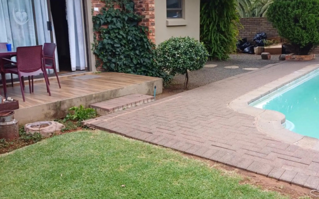 Cura Lodge