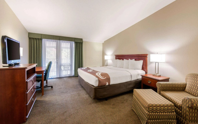 Quality Inn & Suites Tarpon Springs South