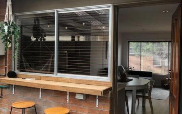Luxurious Bayside Retreat, 2 min walk to the beach